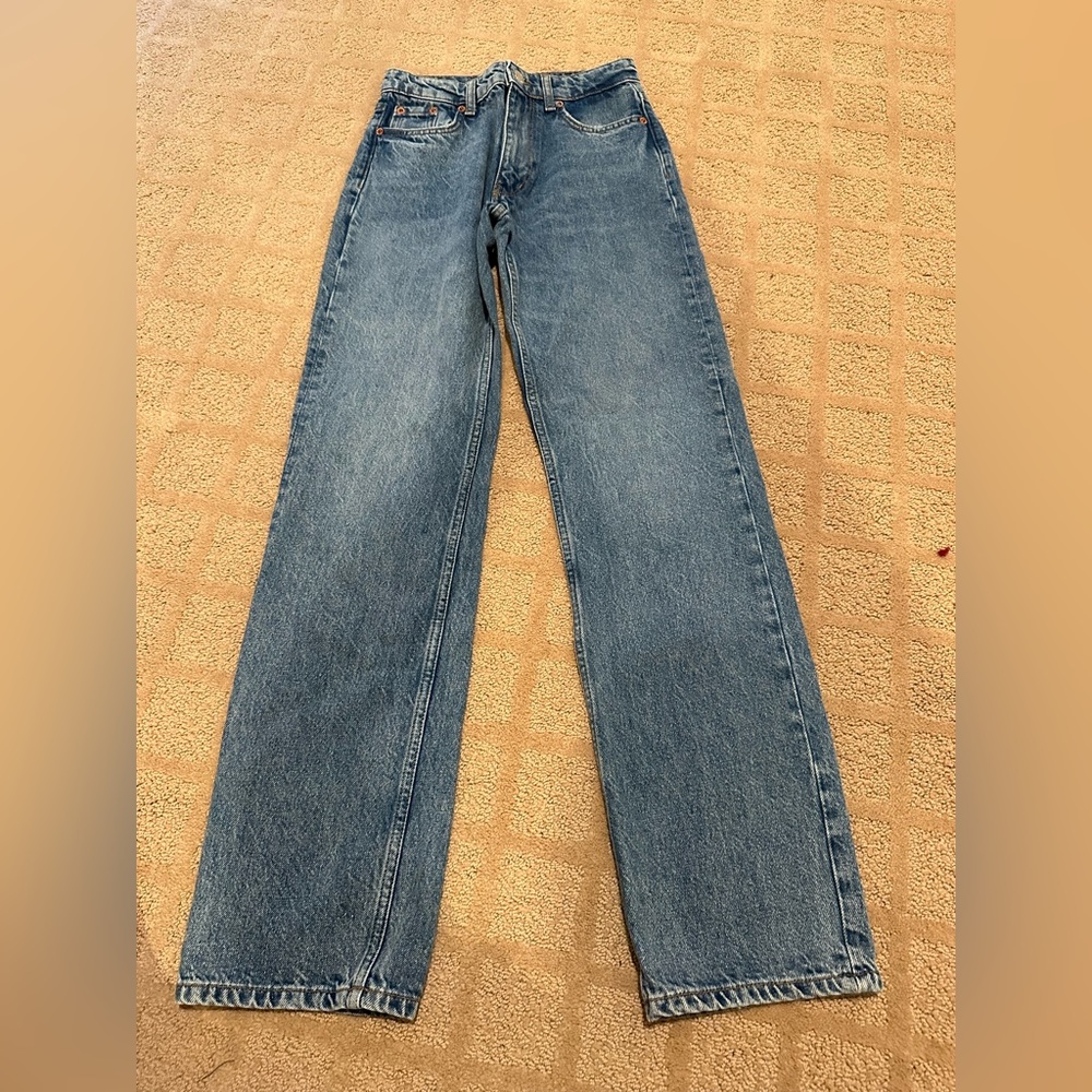Zara Classic Straight-Leg Blue Jeans
